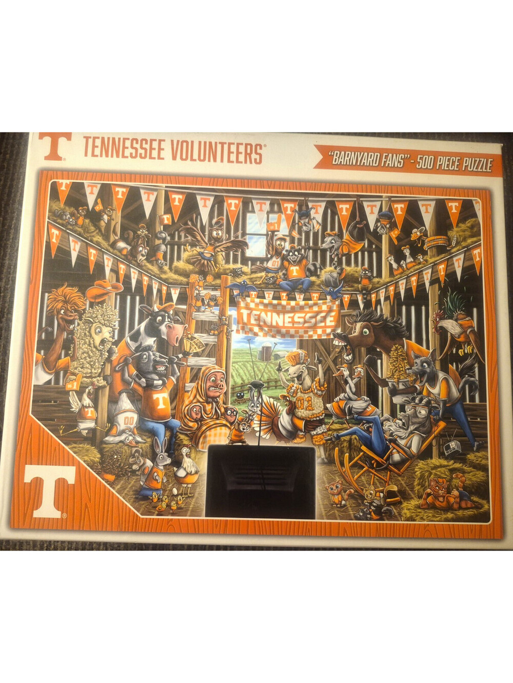 You the Fan - Tennessee Volunteers - 500 Piece Jigsaw Puzzle - Barnyard Fans